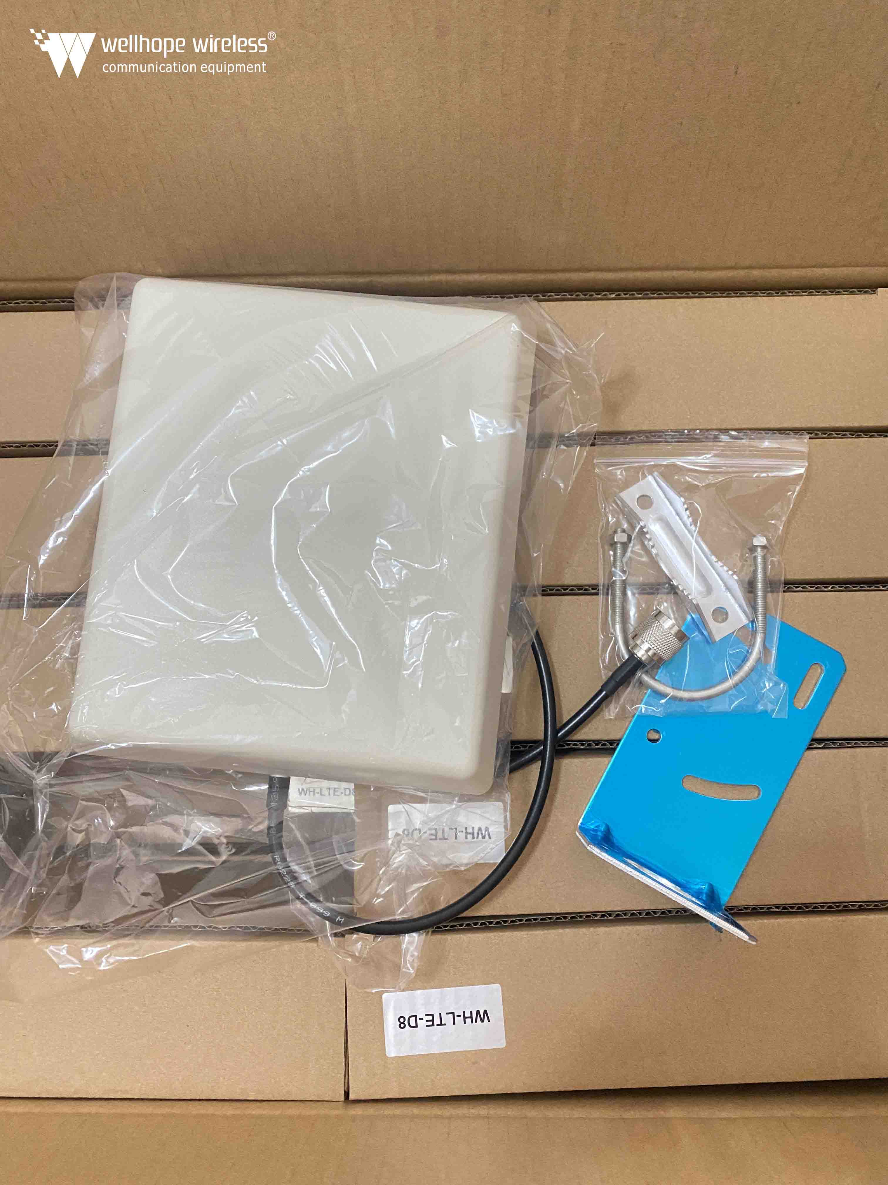 4G panel antenna WH-LTE-D8