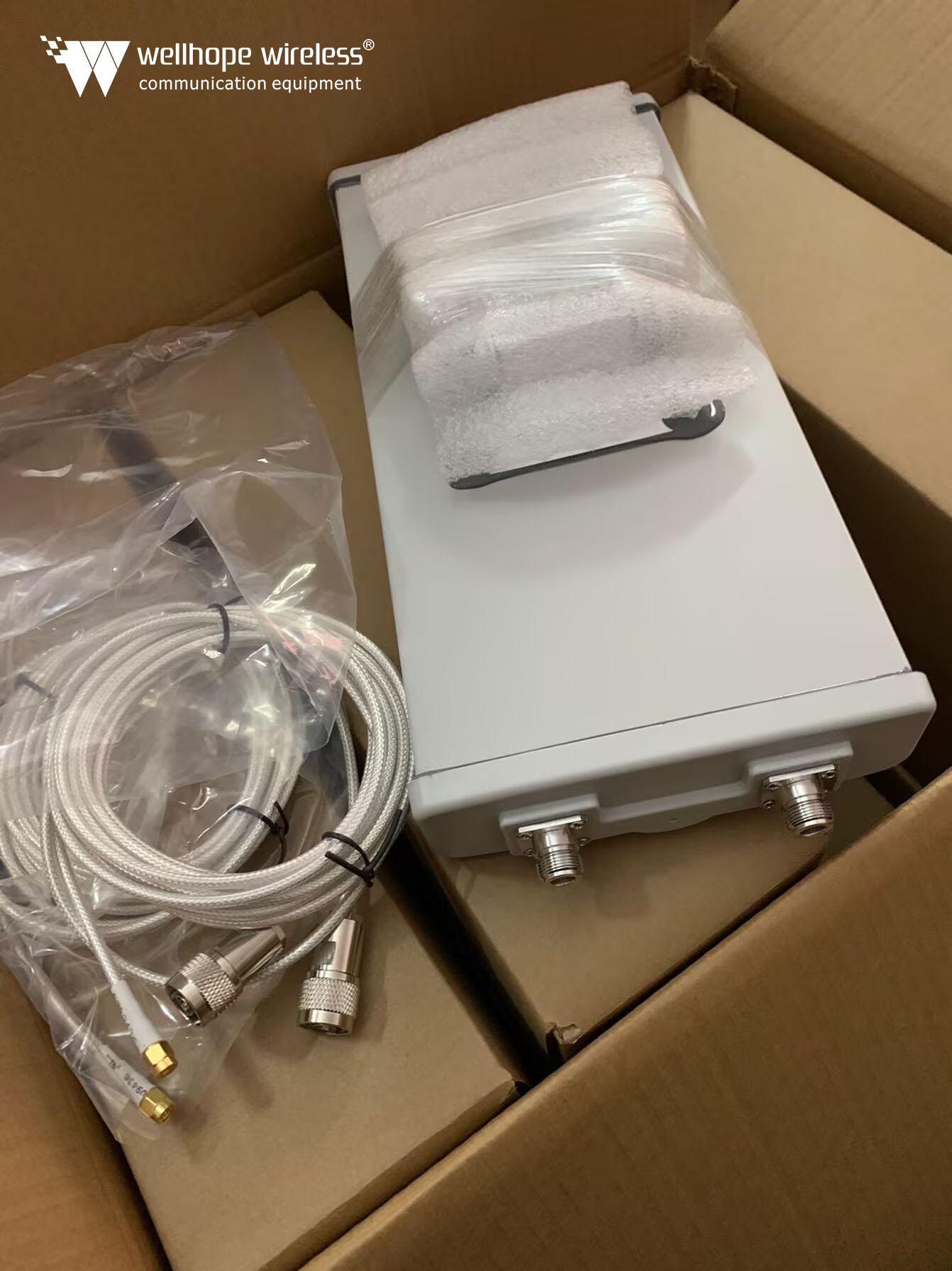 12DBI High Baation 2x2 MIMO-paneeliantenni WH-LTE-D10X2 100PC