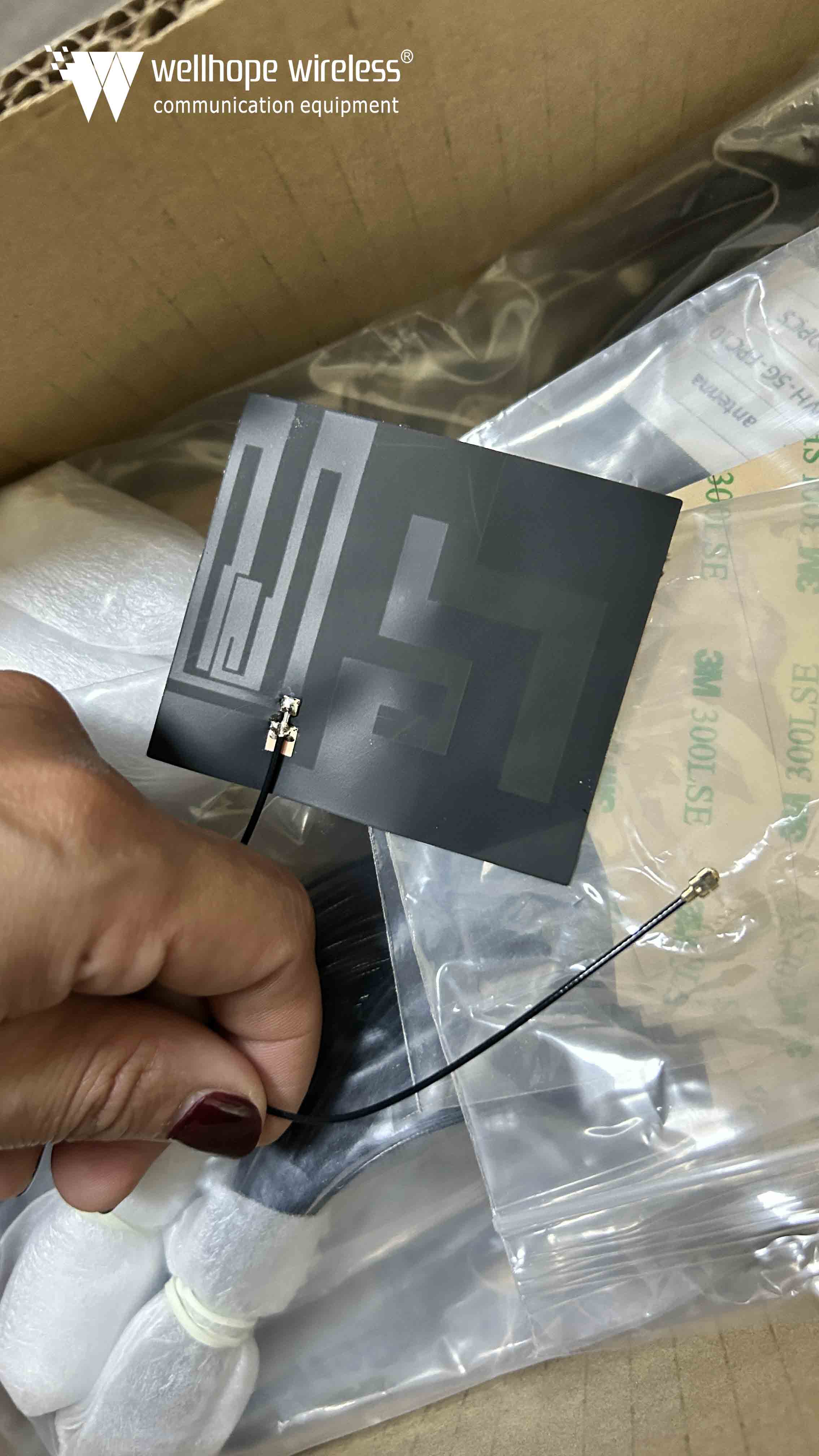 5G 4G FPC ja työpöydän magneettiantenni prosessissa
